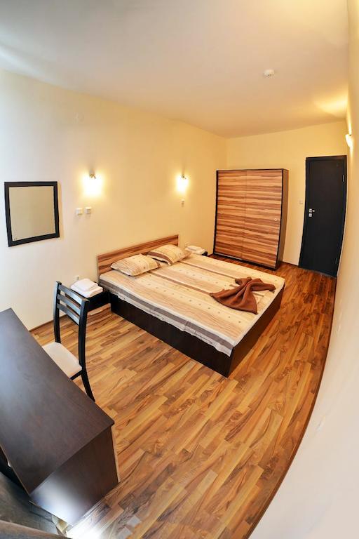 Ivtour Apartments In Yalta Complex Goldstrand Zimmer foto